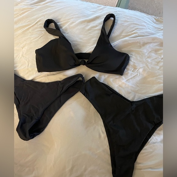 Black Women's Swimwear Set🌴 with 2 Different style Bottoms - Picture 6 of 8